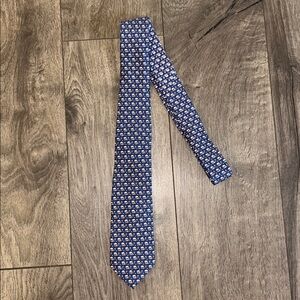 Vineyard Vines Shep & Ian Boy’s 100% Silk Tie Whale with Baseball Hat Pattern